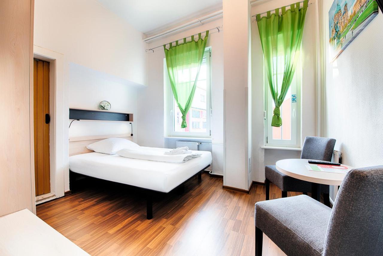 Hotel B1 Берлин Экстерьер фото