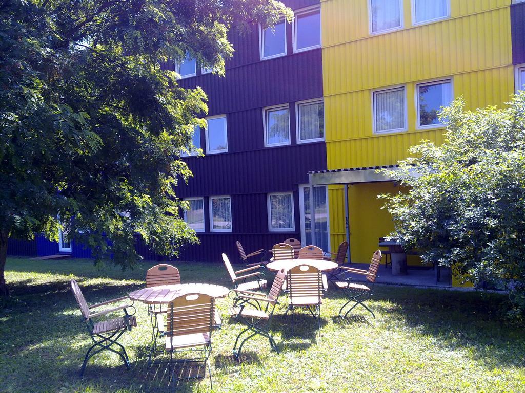 Hotel B1 Берлин Экстерьер фото