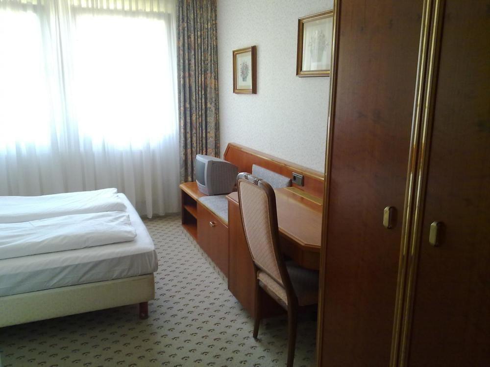 Hotel B1 Берлин Экстерьер фото